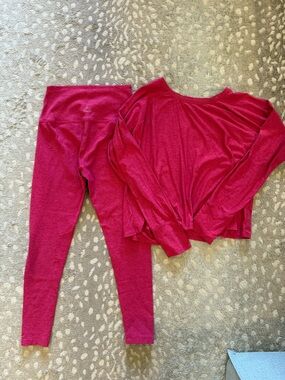 Beyond Yoga Raspberry Pink Lounge Set - Top & Leggings